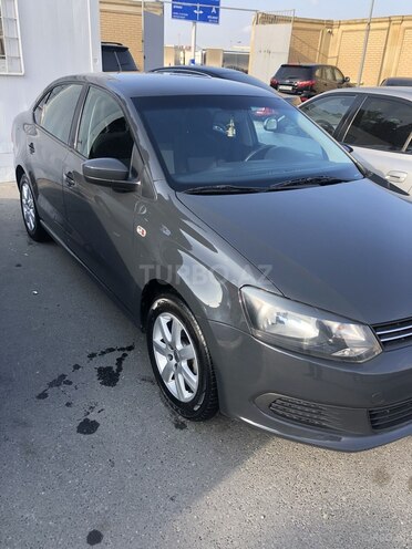 Volkswagen Polo 2014, 105,000 km - 1.6 l - Bakı