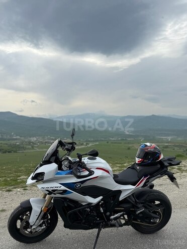 BMW  2024, 680 km - 1.0 л - Bakı