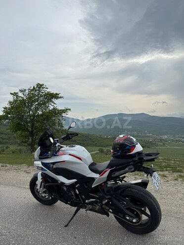BMW  2024, 680 km - 1.0 л - Bakı