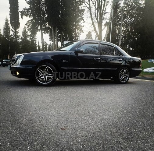 Mercedes E 200-3