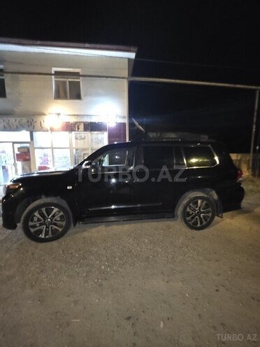 Toyota Land Cruiser 2010, 303,300 km - 4.5 л - Salyan