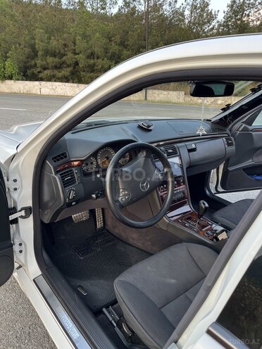 Mercedes E 320 2000, 357,899 km - 3.2 l - Bakı