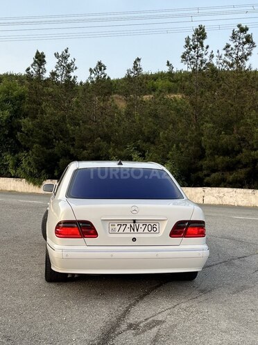 Mercedes E 320 2000, 357,899 km - 3.2 l - Bakı