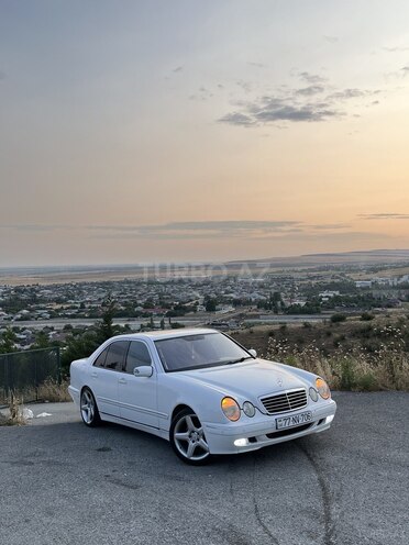 Mercedes E 320 2000, 357,899 km - 3.2 l - Bakı