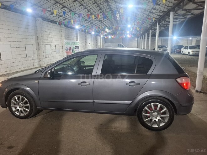 Opel Astra 2006, 200,000 km - 1.6 l - Bakı