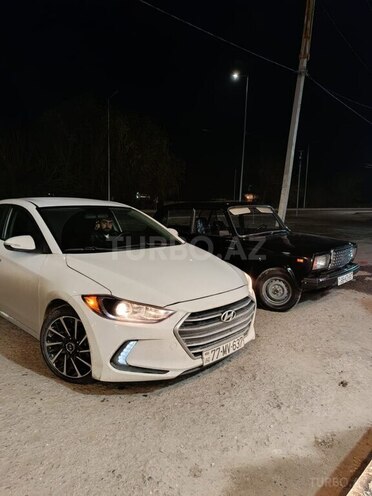 Hyundai Elantra 2017, 16,000 km - 2.0 l - Bakı