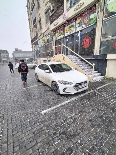 Hyundai Elantra 2017, 16,000 km - 2.0 l - Bakı