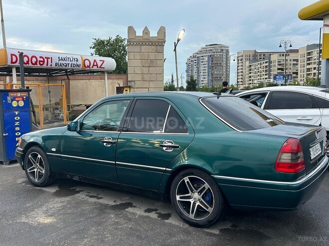 Mercedes C 180 1995, 420,000 km - 1.8 l - Sumqayıt