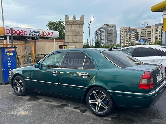 Mercedes C 180 1995, 420,000 km - 1.8 l - Sumqayıt