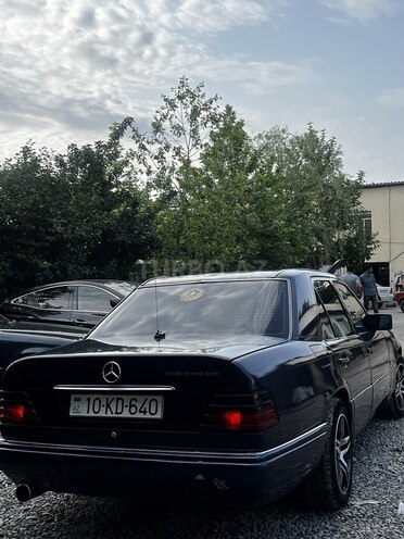 Mercedes E 200 1994, 350,000 km - 2.0 л - Bərdə