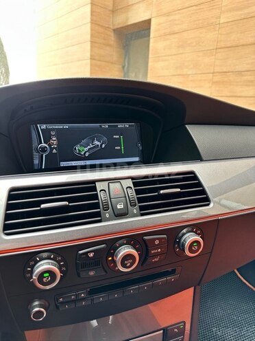 BMW 520-9