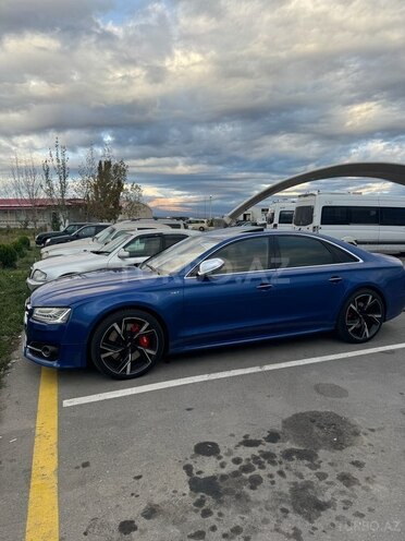 Audi S8 2015, 154,000 km - 4.0 l - Naxçıvan