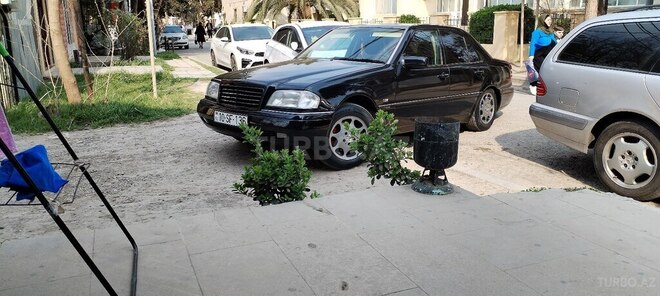 Mercedes C 180 1995, 228,100 km - 1.8 л - Bakı