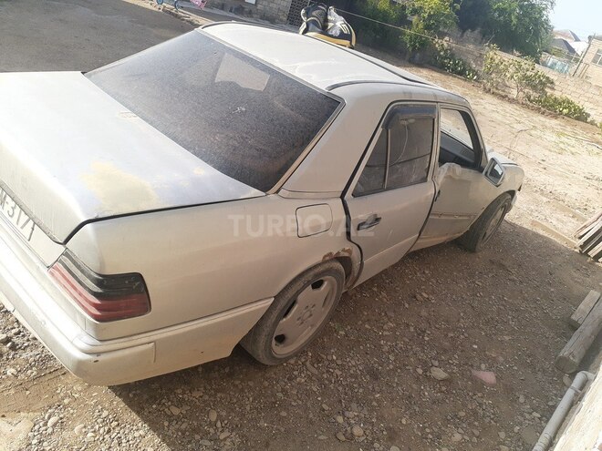 Mercedes E 200 d 1993, 295,764 km - 2.0 л - Bakı