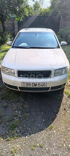 Audi A4 2003, 383,000 km - 1.8 л - Gəncə