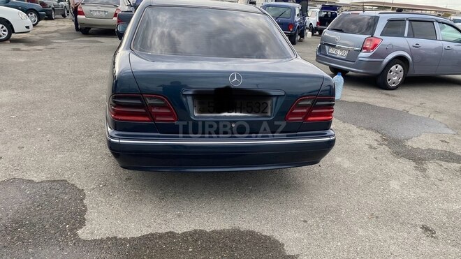 Mercedes E 220 d 1999, 423,918 km - 2.2 l - Bakı