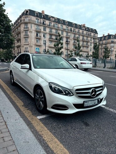 Mercedes E 220 d-5