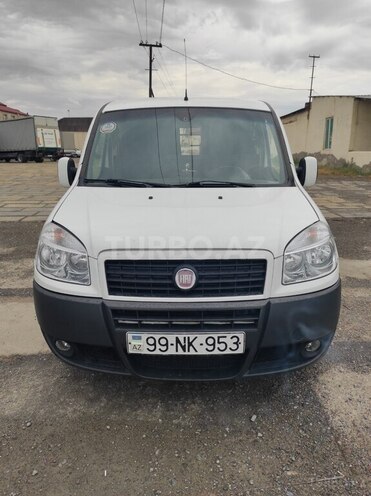 Fiat Doblo 2009, 325,700 km - 1.3 l - Quba