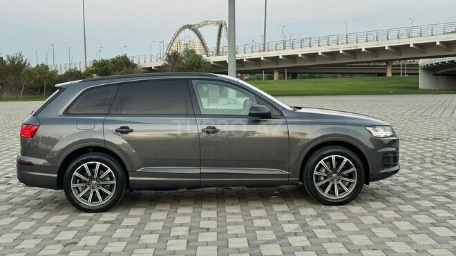 Audi Q7 2019, 104,500 km - 2.0 l - Bakı
