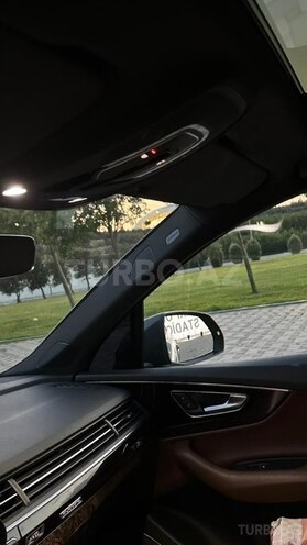 Audi Q7 2019, 104,500 km - 2.0 l - Bakı