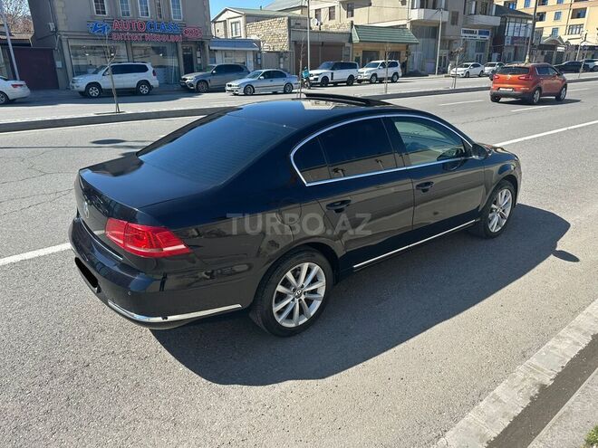Volkswagen Passat 2011, 176,000 km - 1.8 l - Bakı