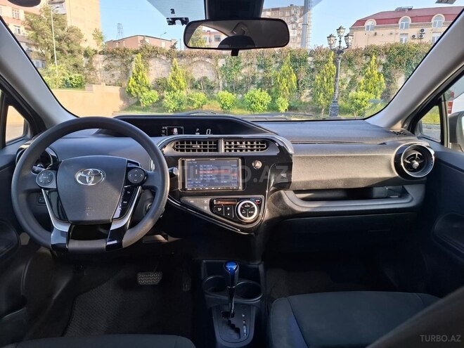 Toyota Aqua 2018, 35,000 km - 1.5 l - Bakı