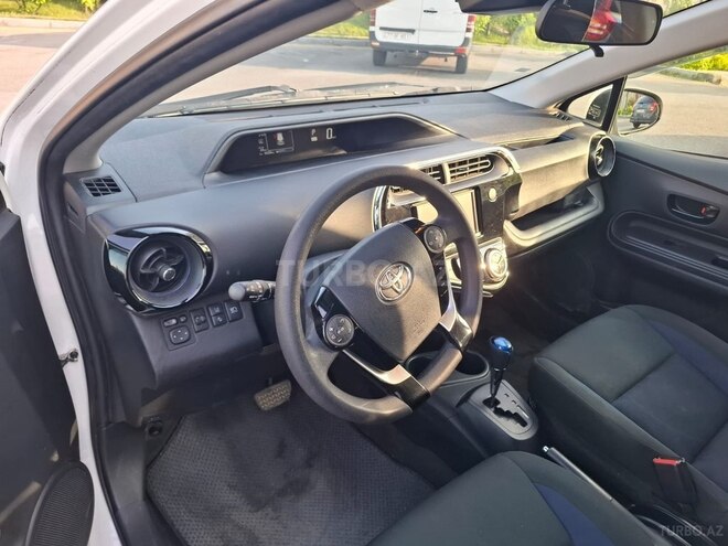 Toyota Aqua 2018, 35,000 km - 1.5 l - Bakı