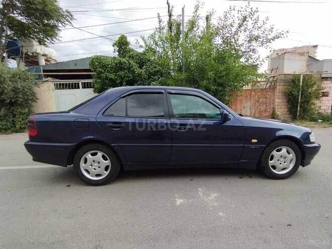 Mercedes C 220 d 2000, 272,000 km - 2.2 l - Bakı
