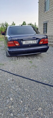 Mercedes E 240 1998, 584,444 km - 2.4 l - Bərdə
