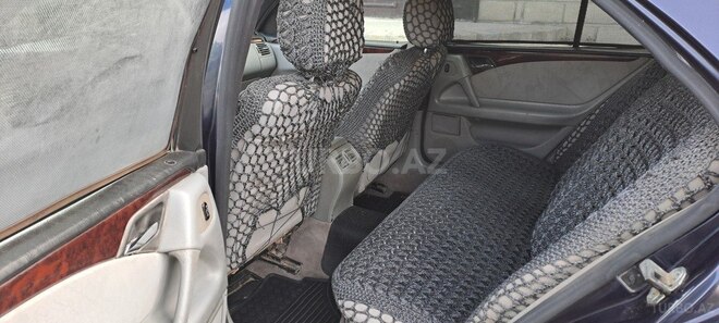 Mercedes E 240 1998, 584,444 km - 2.4 l - Bərdə