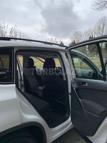 Volkswagen Tiguan-8