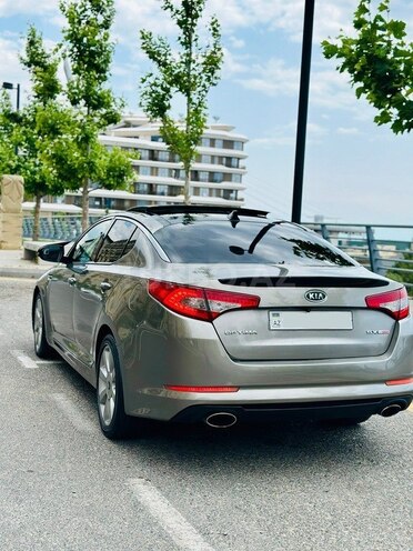 Kia Optima-4