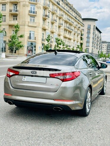Kia Optima-5