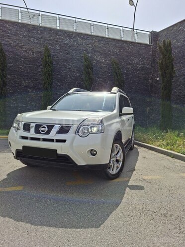Nissan X-Trail 2013, 231,000 km - 2.5 л - Bakı