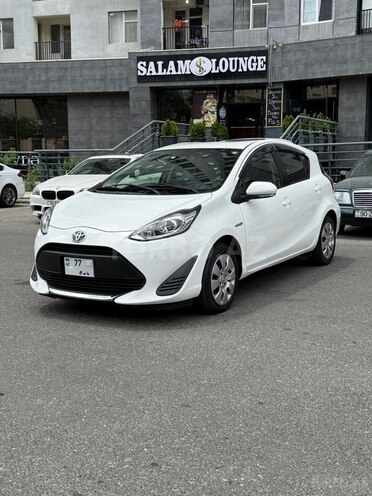 Toyota Aqua 2019, 120,000 km - 1.5 l - Bakı