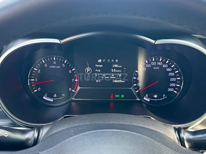 Kia K5-13