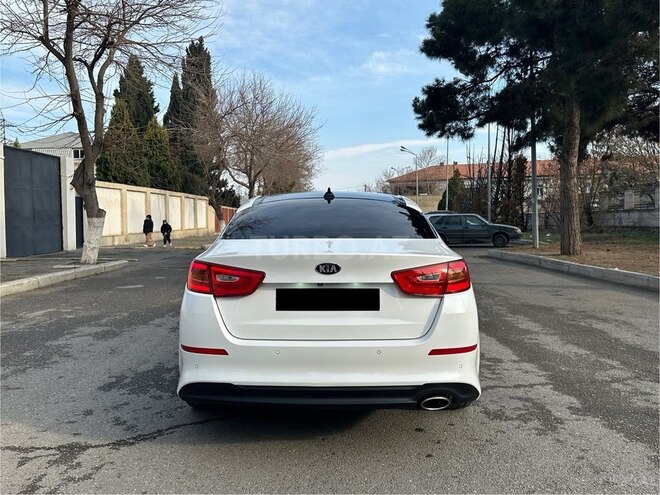Kia K5-3