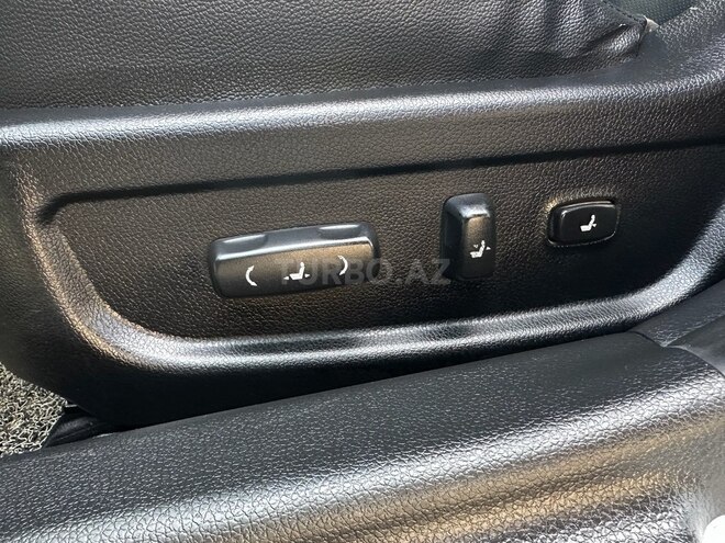 Kia K5-16