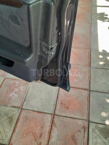 Mercedes E 230 1996, 120,000 km - 2.3 l - Cəlilabad