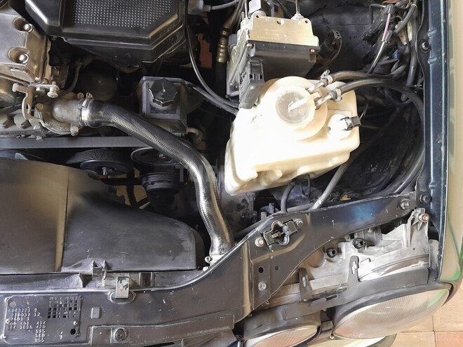 Mercedes E 230 1996, 120,000 km - 2.3 l - Cəlilabad