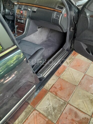 Mercedes E 230 1996, 120,000 km - 2.3 l - Cəlilabad