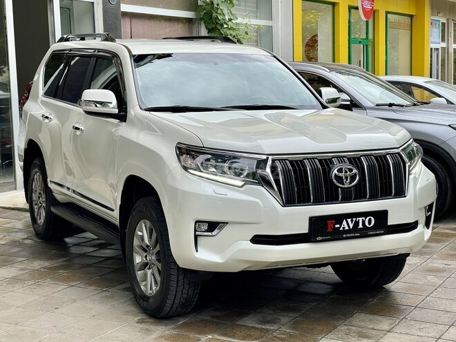 Toyota Land Cruiser Prado-3