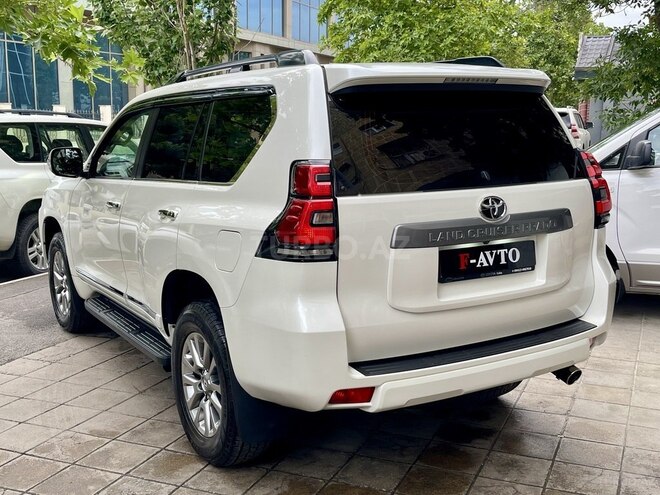 Toyota Land Cruiser Prado-15