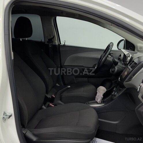 Chevrolet Aveo-9