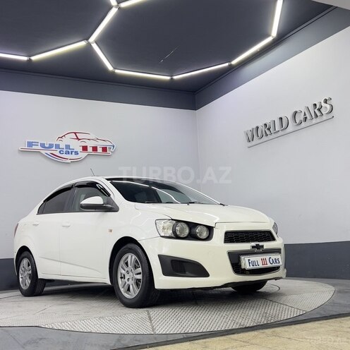 Chevrolet Aveo-8