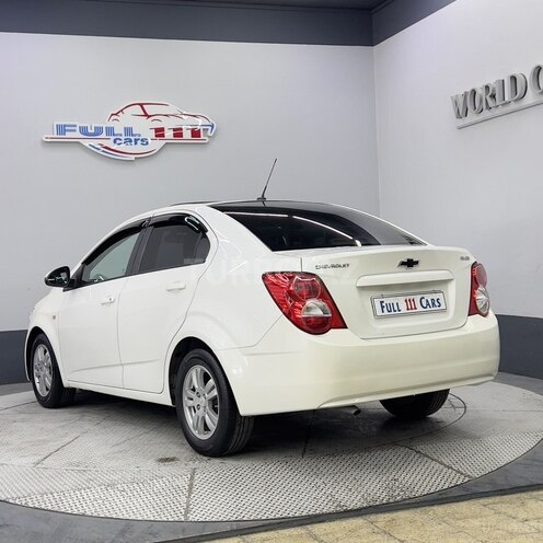 Chevrolet Aveo-5
