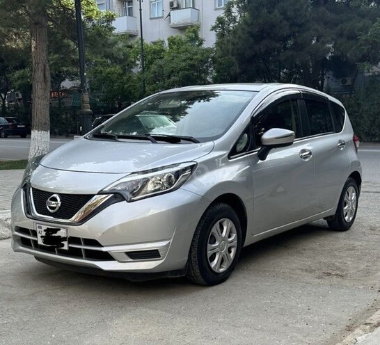 Nissan Note-2