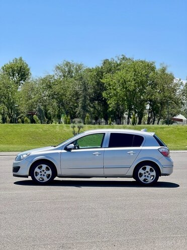 Opel Astra 2006, 244,000 km - 1.4 l - Gəncə
