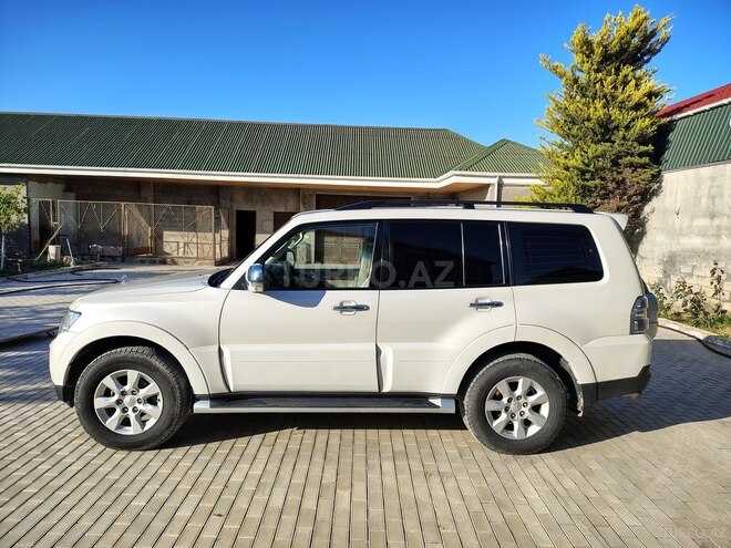 Mitsubishi Pajero 2008, 240,000 km - 3.0 l - Bakı