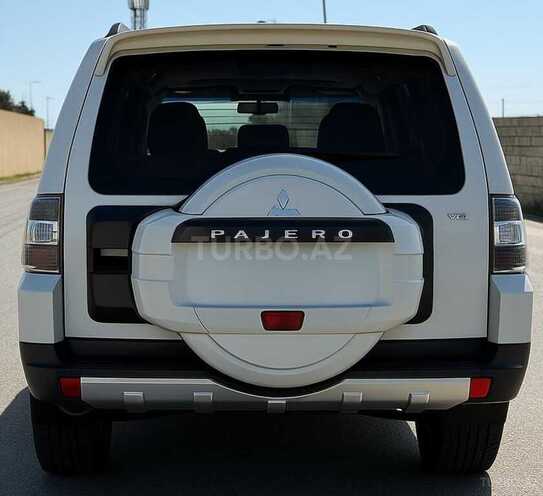 Mitsubishi Pajero 2008, 240,000 km - 3.0 l - Bakı